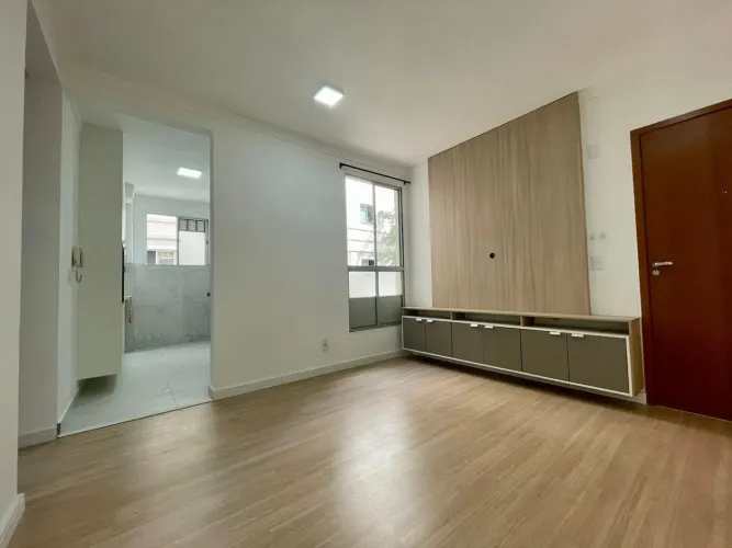 Apartamento para Venda em Sorocaba, Aparecidinha, 2 dormitórios, 1 banheiro, 1 vaga