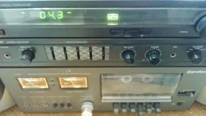 Receiver Sharp + Tape Deck Gradiente Em Bom Estado
