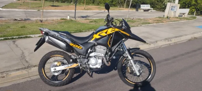 HONDA XRE 
