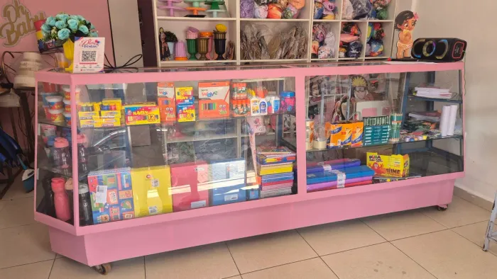Balcão para comércio não entrego * fala com diva ) ele e ferro 