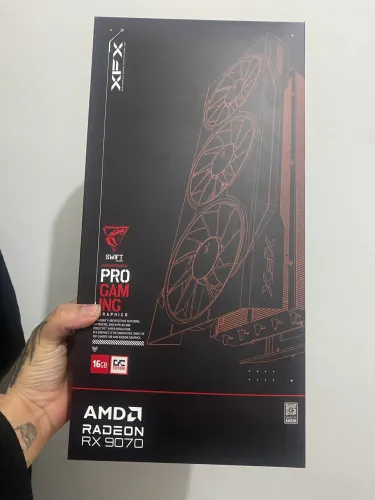 PLACA DE VIDEO XFX RADEON RX 9070 SWIFT TRIPLE FAN GAMING OC EDITION, 16GB, GDDR6, 256-BIT