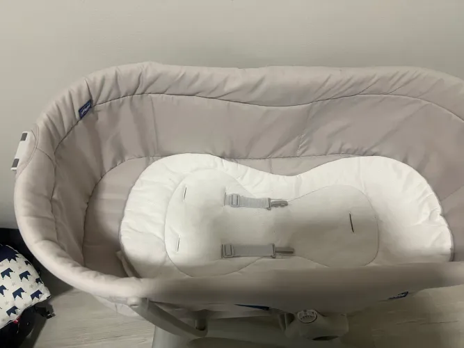 Berço Moisés Chicco, usado.