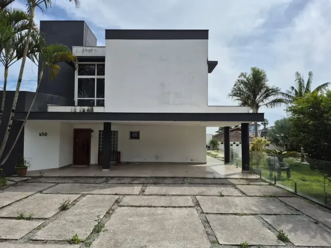 ARUÃ ECOPARK CASA para aluguel com 427 metros quadrados com 3 quartos em Aruã - Mogi das C