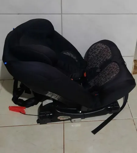 Cadeirinha Rna36kg isofix Fischer price