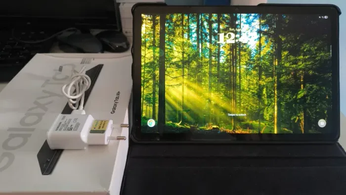 TABLET * GALAXY TAB A9+ 64GB + CAPA E PELICULA ( POUCO USO )