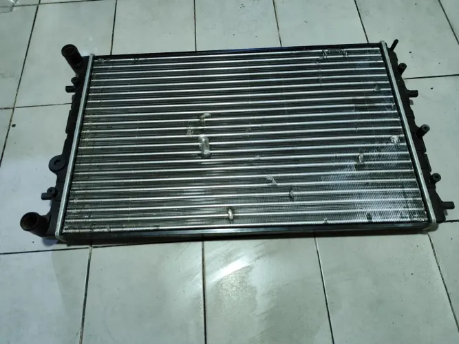 Radiador P/Gol/G5/G6/G7 com ar condicionado 