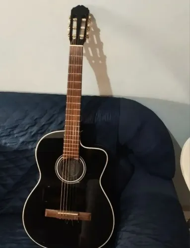 Violão Takamine