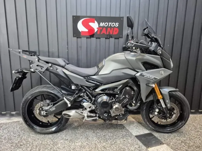 Yamaha MT-09 900 cc