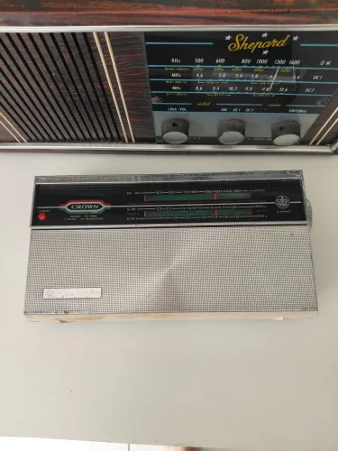 Radio crown am 3 faixas