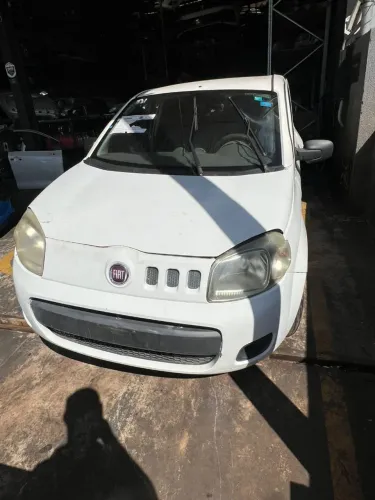 Sucata fiat uno Vivace 2013/2014 para retirada de peças e assessórios