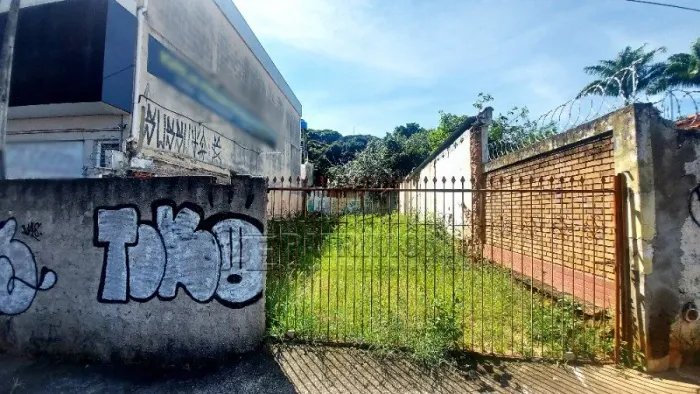 Terreno de 300,00 m² no Além Ponte