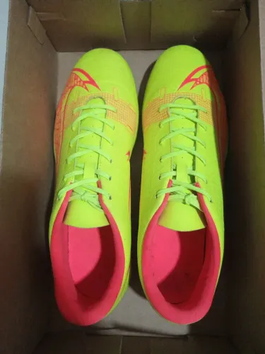 Chuteira Society Nike Mercurial Vapor 14 Club TF - Amarelo
