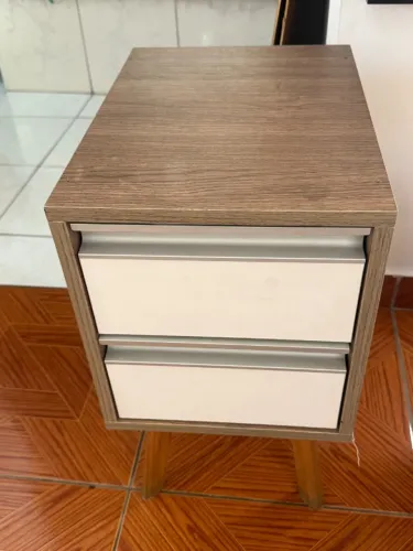 Mesa de cabeceira 