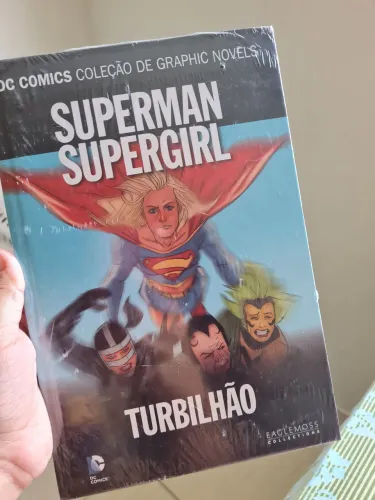 HQ's Superman & Supergirl 