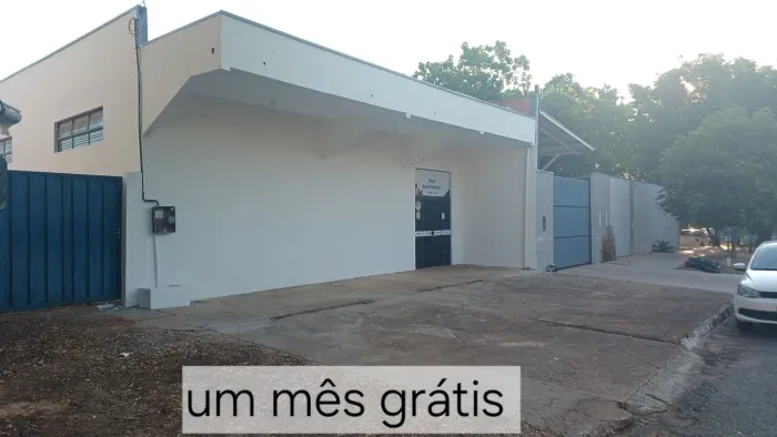 Aluguel salão 110m2 + 530m2 terreno. ACNO 11, conj 1, lote 3