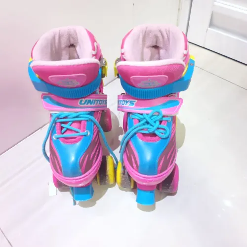 Patins com acessórios 