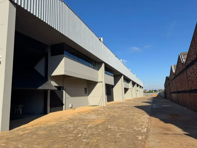 Pavilhão para alugar, 350 m² por R$ 12.100,00/mês - Rubem Berta - Porto Alegre/RS