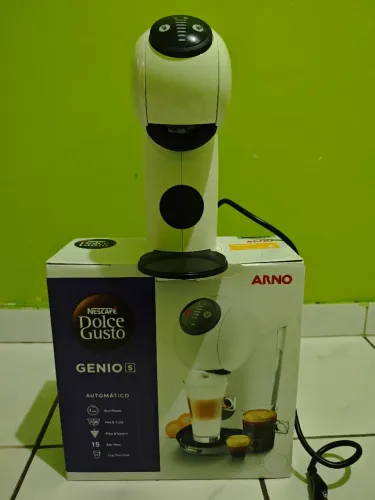 Cafeteira Expresso Arno Nescafé Dolce Gusto Genio