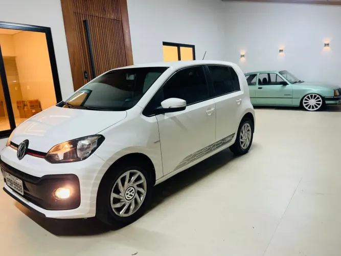 Volkswagen Up! Connect 1.0 TSI Total Flex 12V 5P 2020