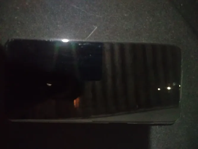 Celular redimi com placa queimada 