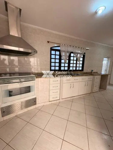 Casa com 6 suítes para locação no Vila Alemã - Rio Claro/SP
