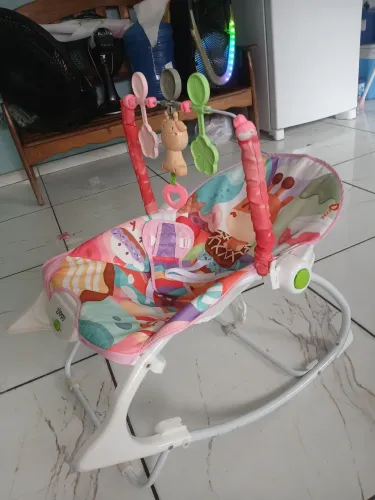 cadeira de balanço infantil
