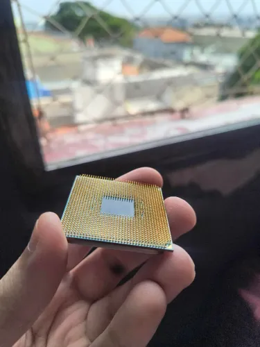 CPU Ryzen 3 3200G funcionando 100% - ótimo custo-benefício