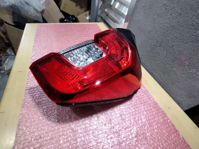 Lanterna direita canto wr-v 2017 2021 original usada CD 401