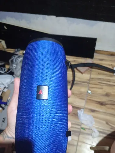 Caixa de Som Potente Bluetooth Com Alça Resistente Água