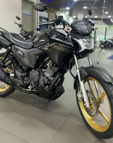 Factor DX Yamaha 7 meses de uso em estado de nova.