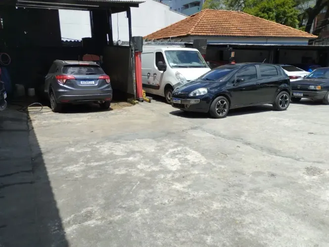 Estacionamento com Lava Rápido na Vila Gilda em Santo André