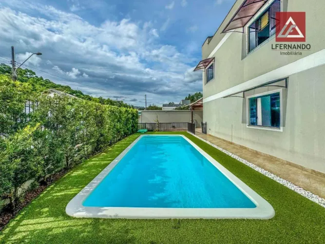 Casa com 3 dormitórios, sendo 1 suíte à venda, 116 m² por R$ 850.000 - Salto do Norte - Bl