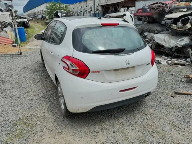 Peças Peugeot 208 1.6 2016 Capo Farol Airbag Motor Radiador Porta Tampa Bobina Alternador