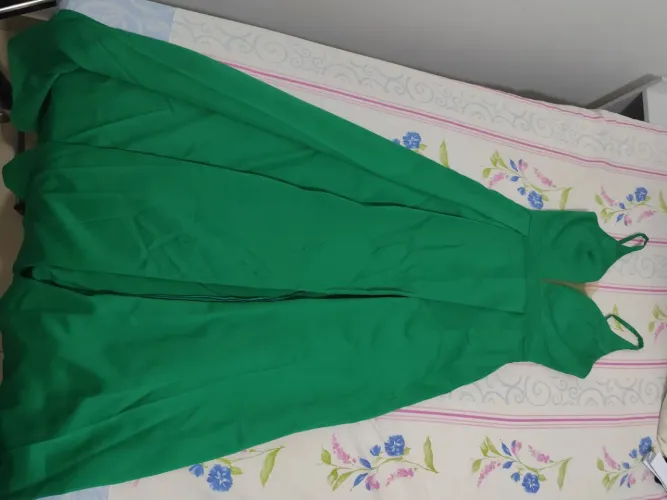Vendo vestido de festa