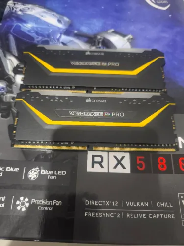 Kit Memória Corsair Vengeance TUF Edition ARGB 16GB (2x8GB) DDR4 3000MHz