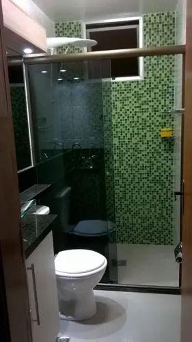 MANUTENÇÃO DE BOX E CORTINA DE VIDRO 