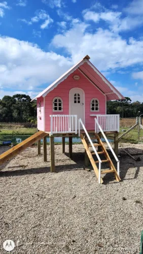 Casinha Playgroud,  casa na árvore, casa suspensa com escorregador