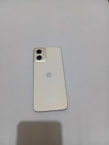Moto g34 novo pouco uso tela quebrada, caixa ,carregador original bom