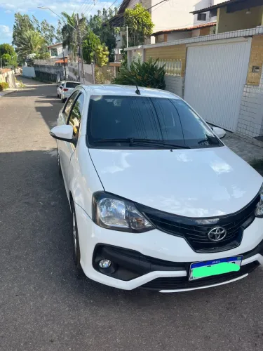 Toyota Etios X Plus Sedan 1.5 Flex 16V 4P Aut. 2021