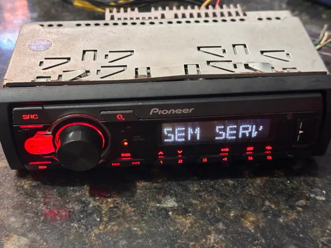 Pioneer 218bt com Bluetooth