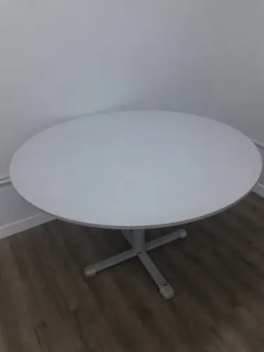 mesa redonda para escritorio