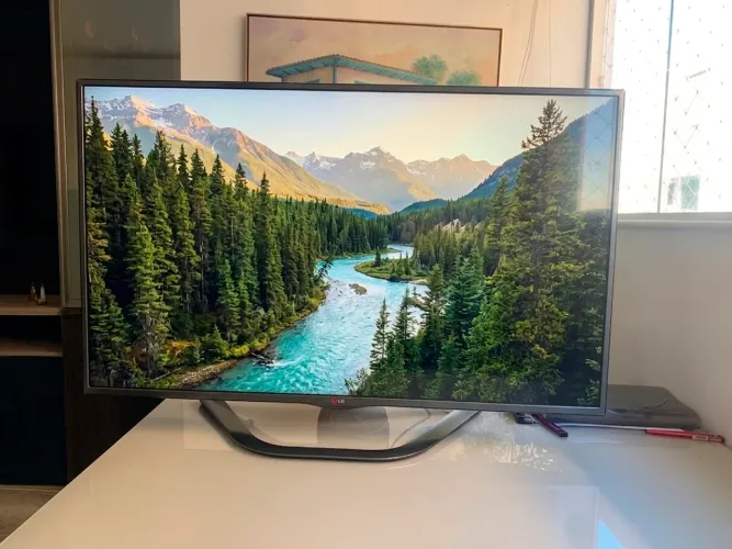 SmarTV 43 polegadas 4k Full HD pouquíssimo usada