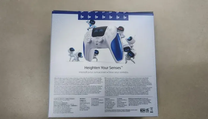 Controle LACRADO 2.0 Playstation 5 Astro Bot olhos fechados PS5 