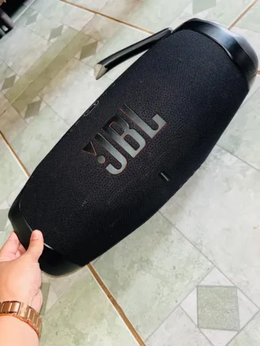 Caixa bombox JBL