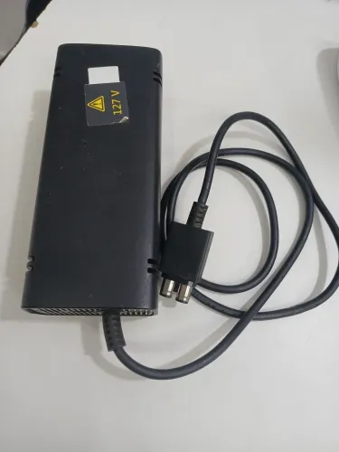 Fonte original do Xbox 360 2 pinos