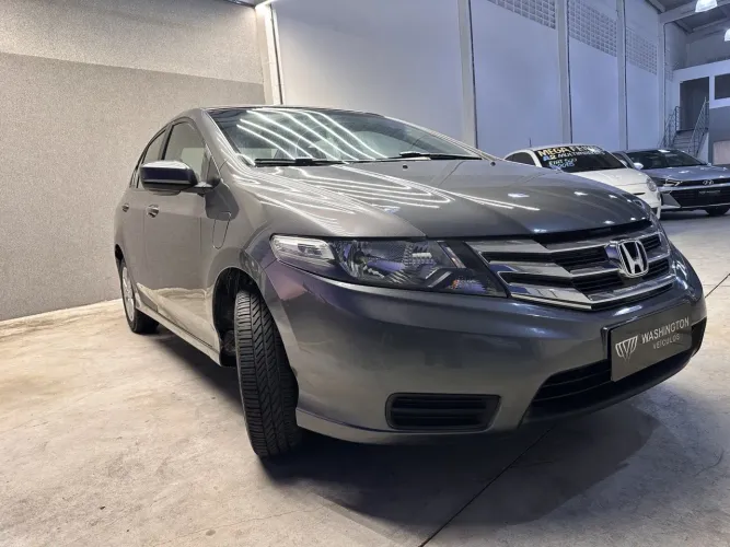 Honda City Sedan LX 1.5 Flex 16V 4P Aut. 2013