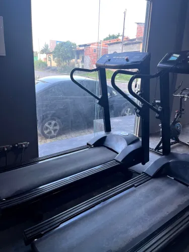 VENDO 2 ESTEIRAS PROFISSIONAIS MOVEMENT LX160 G2