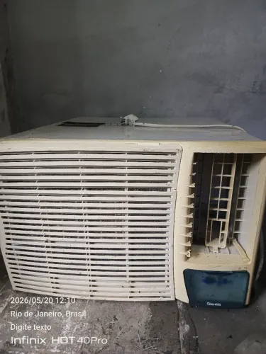 Vendo um ar condicionado 18000 btu