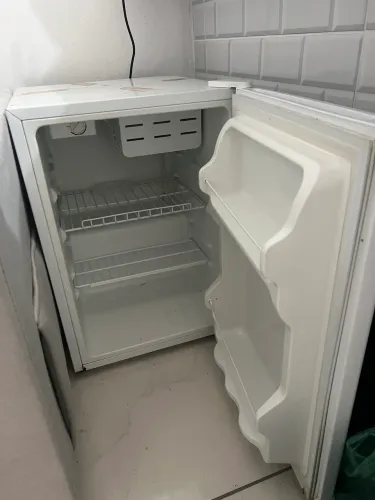 frigobar semi novo não liga