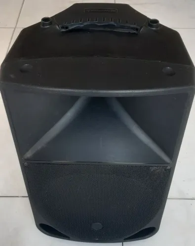 Caixa Ativa Mackie Thump TH-15A - Excelente Estado + Bag Inclusa